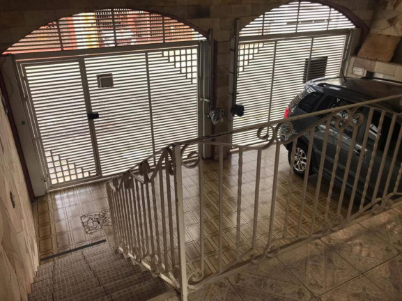 Sobrado com 5 Quartos à Venda, 218 m² em Vila Palmares - Santo André