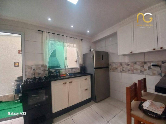 Imagem Casa com 2 Quartos à Venda, 58 m² em Maracanã - Praia Grande Imagem Casa com 2 Quartos à Venda, 58 m² em Maracanã - Praia Grande