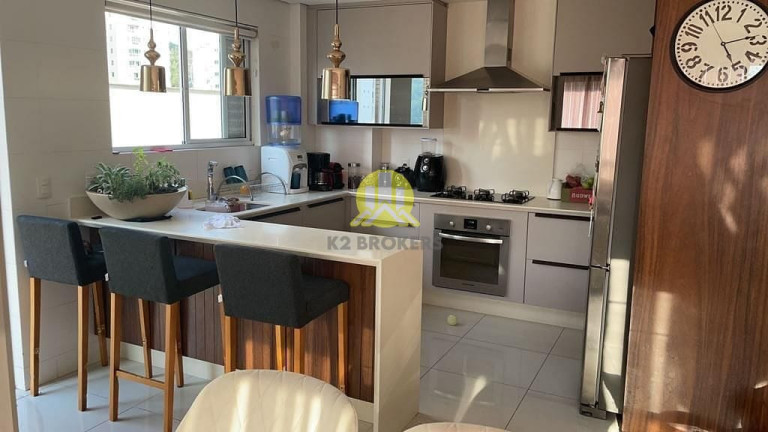 Imagem Apartamento com 3 Quartos à Venda, 213 m² em Centro - Balneário Camboriú Imagem Apartamento com 3 Quartos à Venda, 213 m² em Centro - Balneário Camboriú