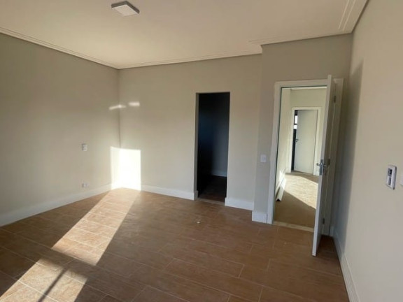 Sobrado com 3 Quartos à Venda, 260 m² em Bairro Do Grama - Caçapava