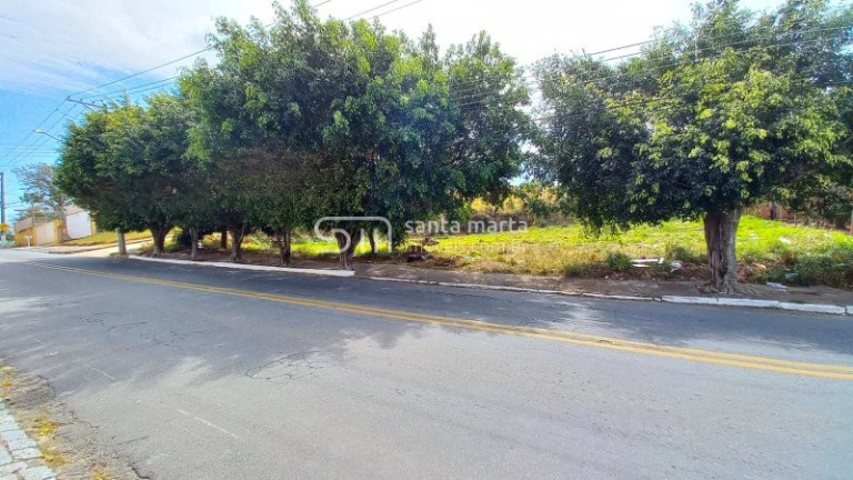 Imagem Imóvel à Venda, 1.200 m² em Margem Esquerda - Cachoeira Paulista Imagem Imóvel à Venda, 1.200 m² em Margem Esquerda - Cachoeira Paulista