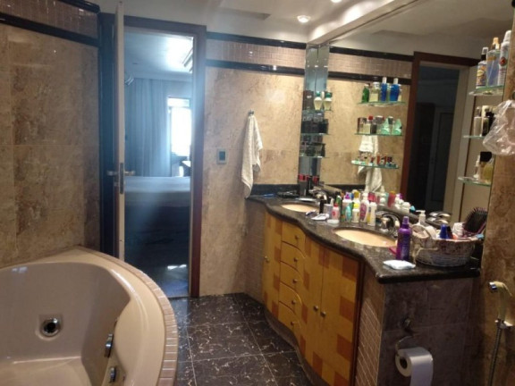 Imagem Apartamento com 4 Quartos à Venda, 250 m² em Imbetiba - Macaé Imagem Apartamento com 4 Quartos à Venda, 250 m² em Imbetiba - Macaé