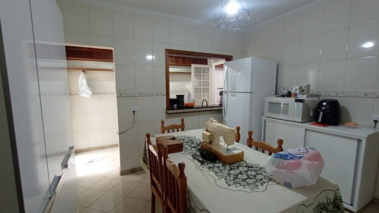 Imagem Casa com 2 Quartos à Venda, 168 m² em Loteamento Rei De Ouro - Itatiba