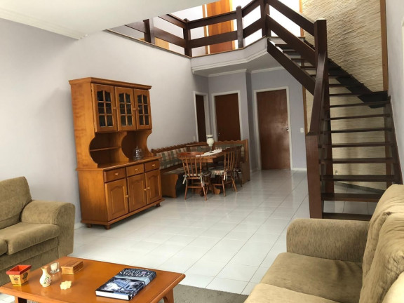 Imagem Casa com 4 Quartos à Venda, 233 m² em Tijuca - Teresópolis Imagem Casa com 4 Quartos à Venda, 233 m² em Tijuca - Teresópolis