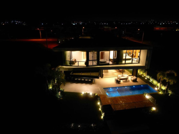 Imagem Casa com 5 Quartos à Venda, 450 m² em Centro - Capao Da Canoa