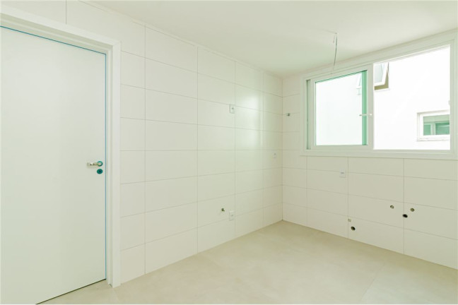 Imagem Imóvel com 3 Quartos à Venda, em Menino Deus - Porto Alegre Imagem Imóvel com 3 Quartos à Venda, em Menino Deus - Porto Alegre