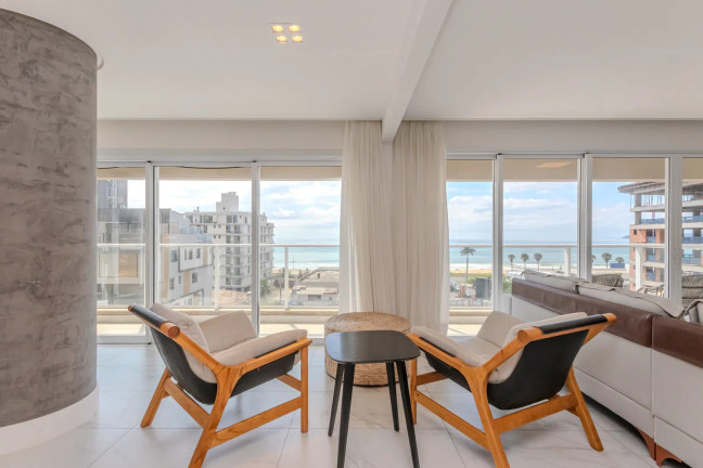 Imagem Apartamento com 4 Quartos à Venda, 217 m² em Praia Brava - Itajaí Imagem Apartamento com 4 Quartos à Venda, 217 m² em Praia Brava - Itajaí