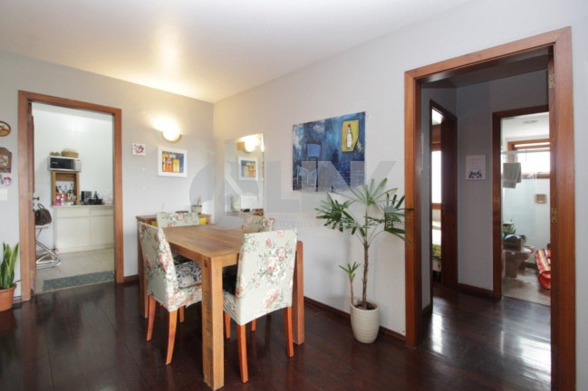 Imagem Apartamento com 2 Quartos à Venda, 89 m² em Mont Serrat - Porto Alegre Imagem Apartamento com 2 Quartos à Venda, 89 m² em Mont Serrat - Porto Alegre