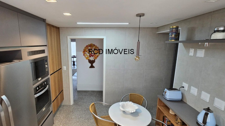 Imagem Apartamento com 3 Quartos à Venda, 238 m² em Vila Suzana - São Paulo