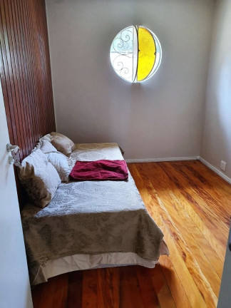 Imagem Casa com 4 Quartos à Venda, 150 m² em Granja Guarani - Teresópolis
