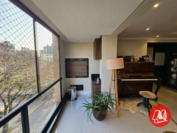 Imagem Apartamento com 3 Quartos à Venda ou Locação, 136 m² em Petrópolis - Porto Alegre Imagem Apartamento com 3 Quartos à Venda ou Locação, 136 m² em Petrópolis - Porto Alegre