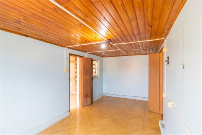 Imagem Casa com 5 Quartos à Venda,  em Partenon - Porto Alegre