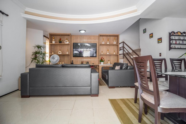 Imagem Casa com 4 Quartos à Venda, 154 m² em Sapiranga - Fortaleza Imagem Casa com 4 Quartos à Venda, 154 m² em Sapiranga - Fortaleza