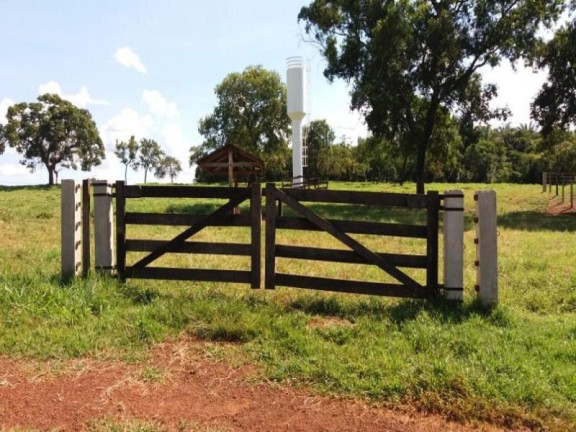 Imagem Fazenda à Venda, 3.700.000 m² em Zona Rural - Acorizal