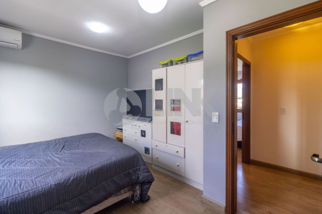 Imagem Imóvel com 2 Quartos à Venda, 130 m² em Jardim Itu - Porto Alegre