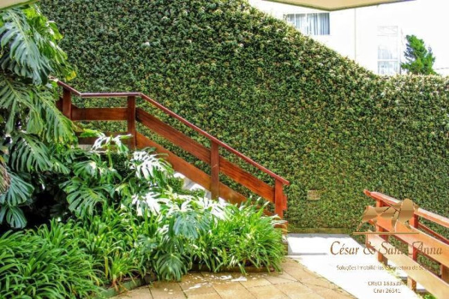 Imagem Casa com 5 Quartos para Temporada, 433 m² em Vila Capivari - Campos Do Jordão