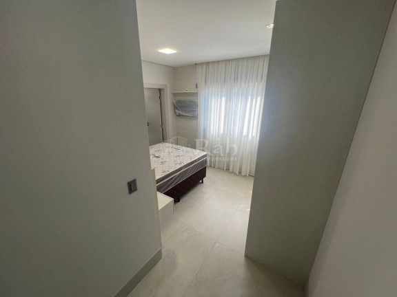 Imagem Apartamento com 3 Quartos para Alugar, em Centro - Balneário Camboriú Imagem Apartamento com 3 Quartos para Alugar, em Centro - Balneário Camboriú