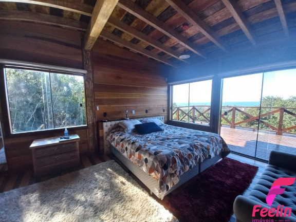 Imagem Casa com 6 Quartos à Venda, 300 m² em Morro Das Pedras - Florianópolis Imagem Casa com 6 Quartos à Venda, 300 m² em Morro Das Pedras - Florianópolis