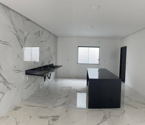 Imagem Casa com 4 Quartos à Venda, 260 m² em Ponta Negra - Manaus