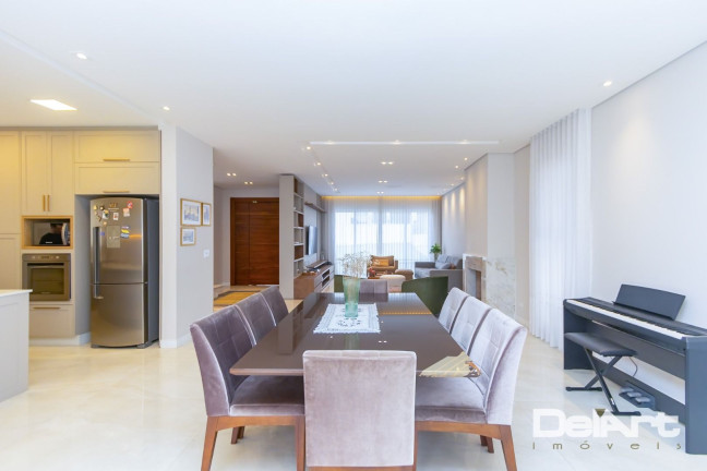 Imagem Casa com 3 Quartos à Venda, 398 m² em Uberaba - Curitiba