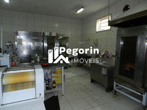 Imagem Casa com 3 Quartos à Venda, 298 m² em Emiliano Perneta - Pinhais Imagem Casa com 3 Quartos à Venda, 298 m² em Emiliano Perneta - Pinhais