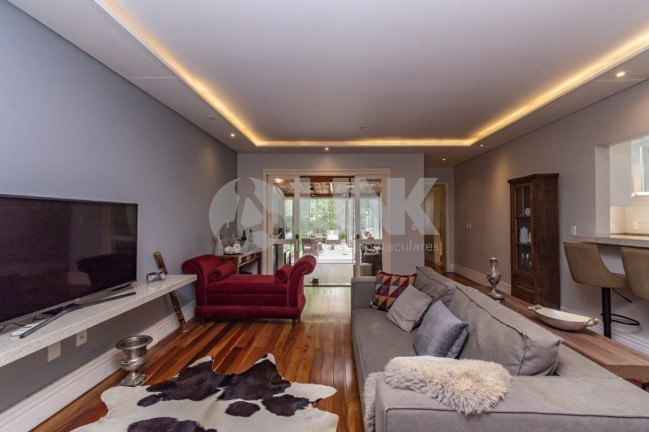 Imagem Apartamento com 2 Quartos à Venda, 165 m² em Chácara Das Pedras - Porto Alegre Imagem Apartamento com 2 Quartos à Venda, 165 m² em Chácara Das Pedras - Porto Alegre