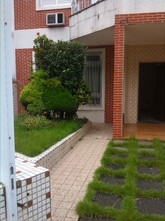 Imagem Sobrado com 3 Quartos à Venda, 218 m² em Embaré - Santos