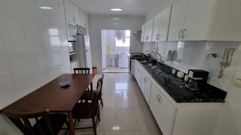 Imagem Apartamento com 3 Quartos à Venda, 130 m² em Pitangueiras - Guarujá