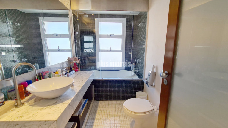 Imagem Apartamento com 3 Quartos à Venda, 270 m² em Itaim Bibi - São Paulo Imagem Apartamento com 3 Quartos à Venda, 270 m² em Itaim Bibi - São Paulo
