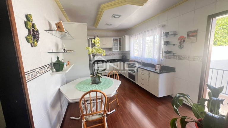 Imagem Casa com 4 Quartos à Venda, 240 m² em Vila Isabel - Pato Branco