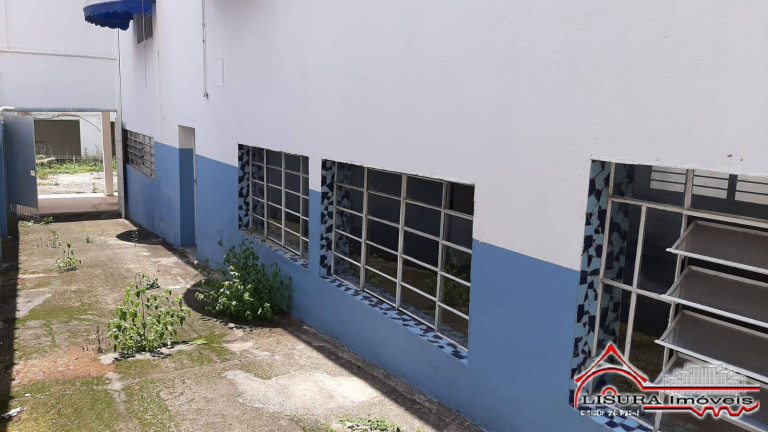 Imagem Casa com 7 Quartos para Alugar, 381 m² em Centro - Jacareí