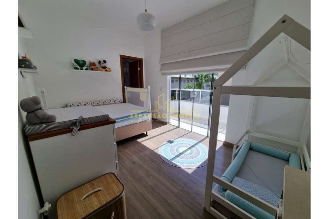 Imagem Casa com 3 Quartos à Venda, 199 m² em São João Do Rio Vermelho - Florianópolis Imagem Casa com 3 Quartos à Venda, 199 m² em São João Do Rio Vermelho - Florianópolis