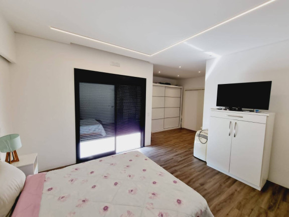 Imagem Casa à Venda, 300 m² em Piracangaguá - Taubaté Imagem Casa à Venda, 300 m² em Piracangaguá - Taubaté