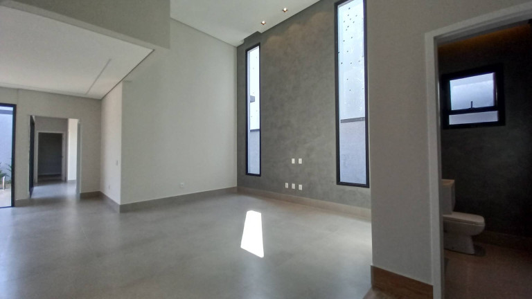 Imagem Casa com 3 Quartos à Venda, 300 m² em Piracangaguá - Taubaté Imagem Casa com 3 Quartos à Venda, 300 m² em Piracangaguá - Taubaté