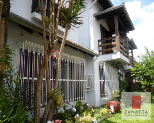 Sobrado com 5 Quartos à Venda, 356 m² em Centro - Esteio