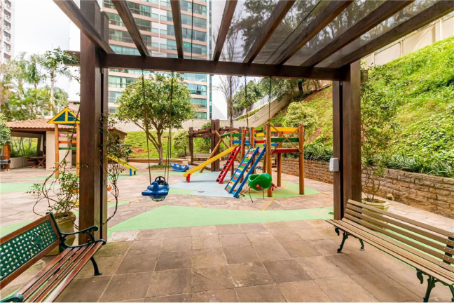 Imagem Imóvel com 3 Quartos à Venda, em Floresta - Porto Alegre Imagem Imóvel com 3 Quartos à Venda, em Floresta - Porto Alegre