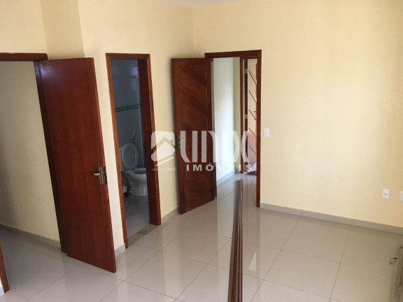 Imagem Casa com 3 Quartos à Venda, 160 m² em Ouro Verde - Rio Das Ostras Imagem Casa com 3 Quartos à Venda, 160 m² em Ouro Verde - Rio Das Ostras