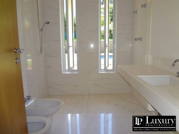 Imagem Casa de Condomínio com 5 Quartos à Venda, 1 m² em Morumbi - São Paulo Imagem Casa de Condomínio com 5 Quartos à Venda, 1 m² em Morumbi - São Paulo