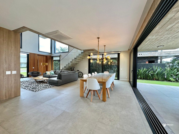 Imagem Casa de Condomínio com 5 Quartos à Venda, 297 m² em Centro - Xangri-lá