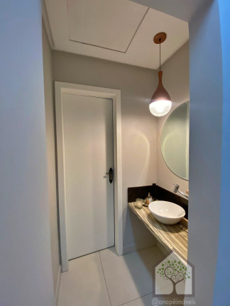 Imagem Casa com 3 Quartos à Venda, 100 m² em Centro - Florianópolis Imagem Casa com 3 Quartos à Venda, 100 m² em Centro - Florianópolis