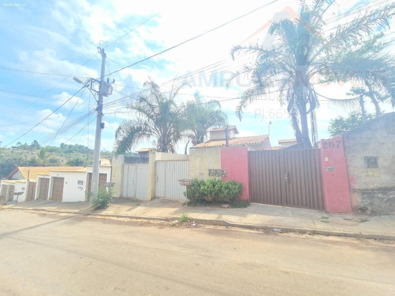 Imagem Casa com 2 Quartos à Venda, 47 m² em Planalto - Mateus Leme Imagem Casa com 2 Quartos à Venda, 47 m² em Planalto - Mateus Leme