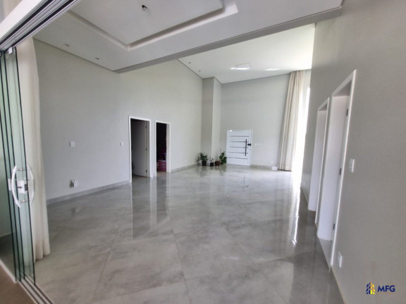 Imagem Casa de Condomínio com 3 Quartos à Venda, 1.100 m² em Village Residencial Saint Charbel - Araçoiaba Da Serra Imagem Casa de Condomínio com 3 Quartos à Venda, 1.100 m² em Village Residencial Saint Charbel - Araçoiaba Da Serra