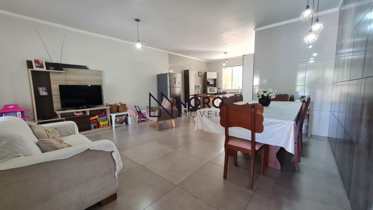 Imagem Casa com 4 Quartos à Venda, 236 m² em Nossa Senhora Do Perpétuo Socorro - Santa Maria Imagem Casa com 4 Quartos à Venda, 236 m² em Nossa Senhora Do Perpétuo Socorro - Santa Maria