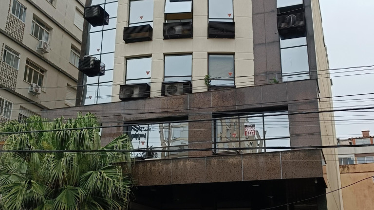 Sala Comercial à Venda, 45 m² em Menino Deus - Porto Alegre