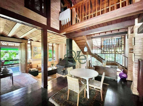Imagem Casa com 3 Quartos à Venda, 363 m² em Fazendinha - Carapicuíba Imagem Casa com 3 Quartos à Venda, 363 m² em Fazendinha - Carapicuíba