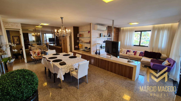 Apartamento com 4 Quartos à Venda, 210 m² em Dionisio Torres - Fortaleza