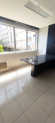 Sala Comercial à Venda, 40 m² em Rio Branco - Porto Alegre