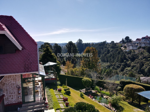 Imagem Casa com 4 Quartos à Venda, 225 m² em Região Do Alto Do Capivari - Campos Do Jordão Imagem Casa com 4 Quartos à Venda, 225 m² em Região Do Alto Do Capivari - Campos Do Jordão
