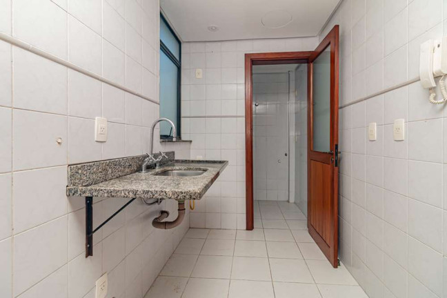 Imagem Imóvel com 2 Quartos à Venda, em Petrópolis - Porto Alegre Imagem Imóvel com 2 Quartos à Venda, em Petrópolis - Porto Alegre