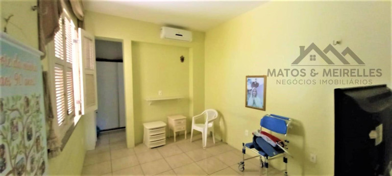 Imagem Casa com 8 Quartos à Venda, 500 m² em Centro - Fortaleza Imagem Casa com 8 Quartos à Venda, 500 m² em Centro - Fortaleza